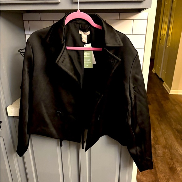Elegant Black Women's Cropped Blazer/Jacket by H&M, NWT - Picture 1 of 9
